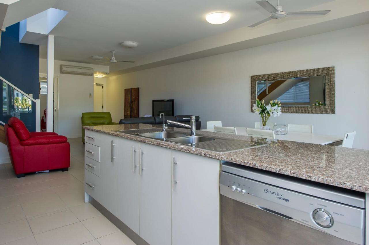 Beachside Magnetic Harbour Apartments Nelly Bay Εξωτερικό φωτογραφία