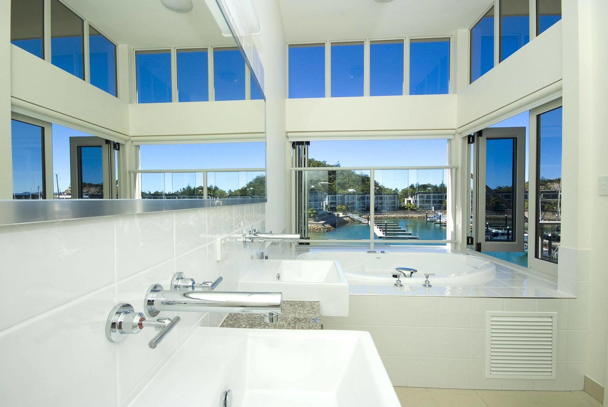 Beachside Magnetic Harbour Apartments Nelly Bay Εξωτερικό φωτογραφία